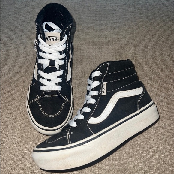 Youth hightop platform vans - Picture 1 of 3